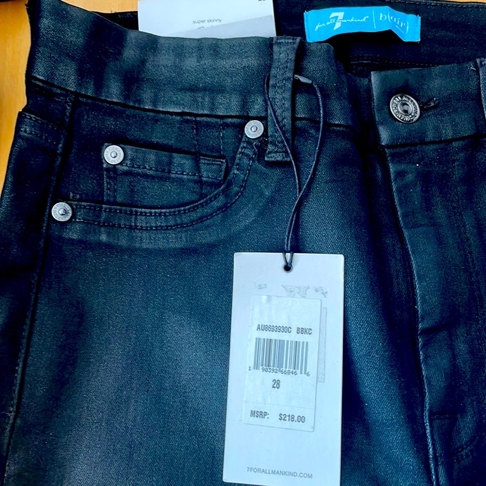 Brand New High waist ankle super skinny. Shiny size 28